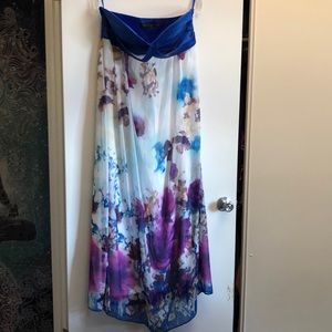 Ever Pretty blue & floral strapless maxi dress